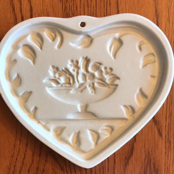 Pampered Chef Come to the Table Clay cookie Mold - Picture 2 of 10